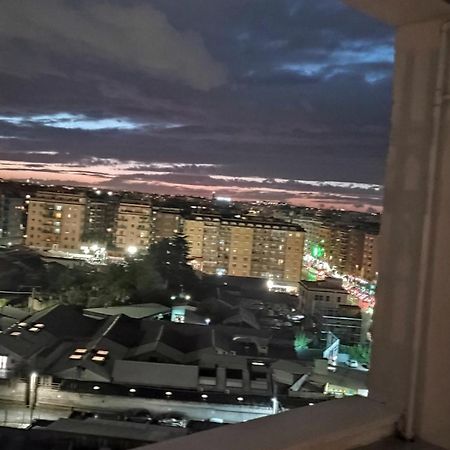 Domus Vacanze Romane Екстериор снимка