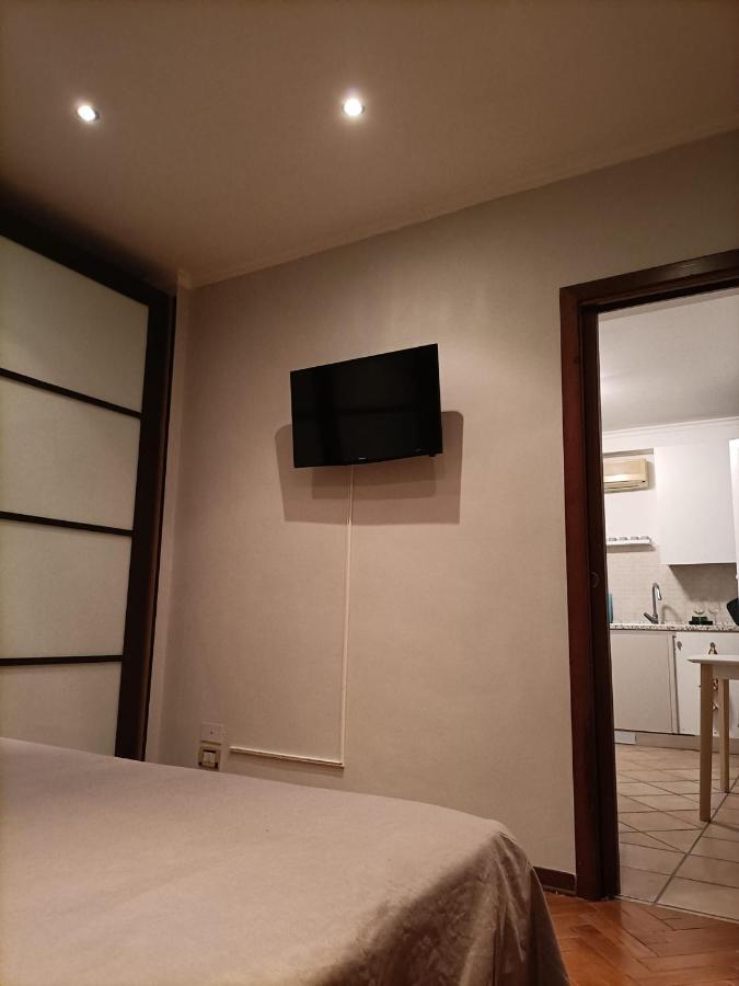 Domus Vacanze Romane Екстериор снимка